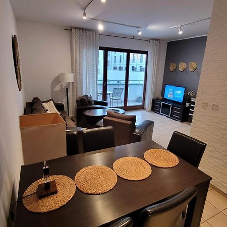 Frog Apartment - 2 Bedrooms And Living Room Swinoujscie Bagian luar foto