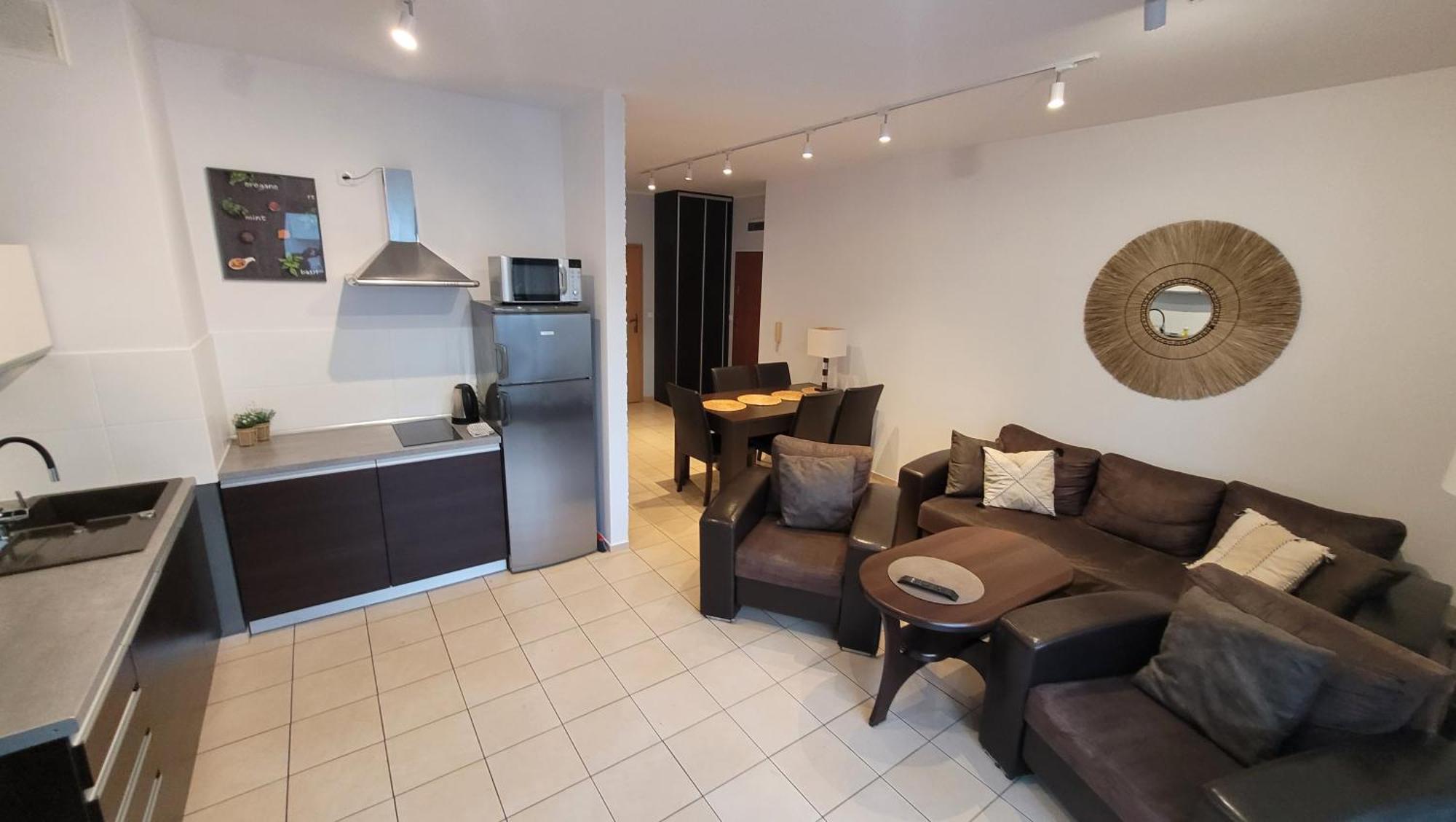 Frog Apartment - 2 Bedrooms And Living Room Swinoujscie Bagian luar foto