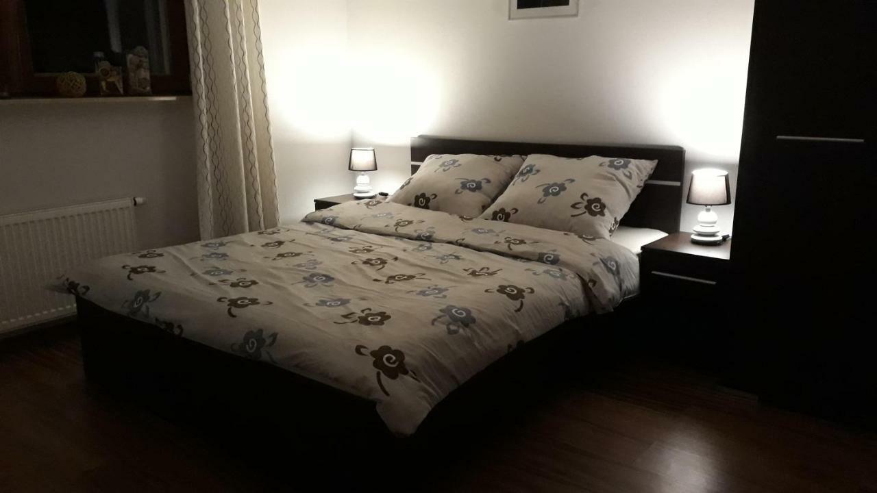Frog Apartment - 2 Bedrooms And Living Room Swinoujscie Bagian luar foto