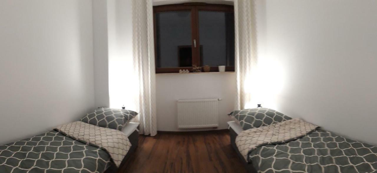 Frog Apartment - 2 Bedrooms And Living Room Swinoujscie Bagian luar foto